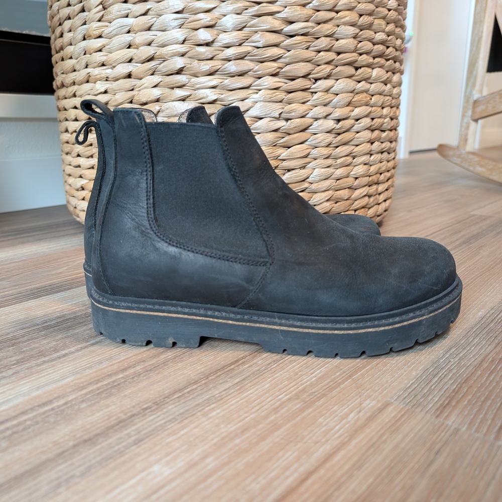 Black Chelsea Boots